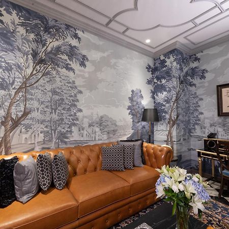 The Claridges New Delhi Hotel Exterior photo A room with a view